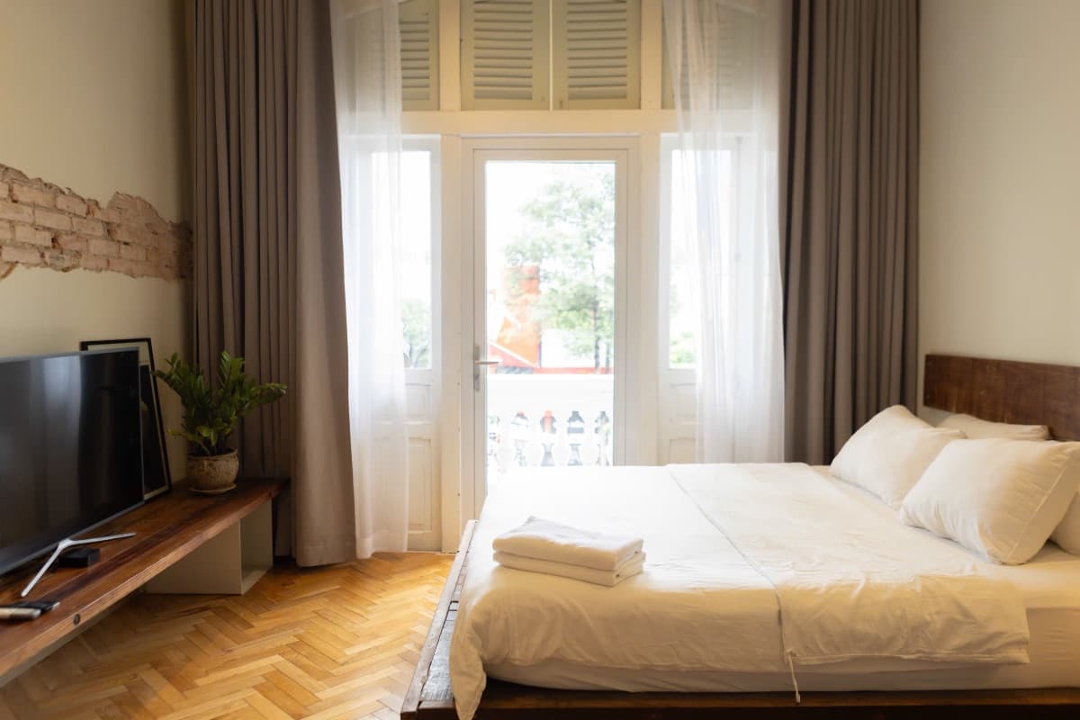 Sang Nhượng căn hộ Airbnb đối diện Takashimaya